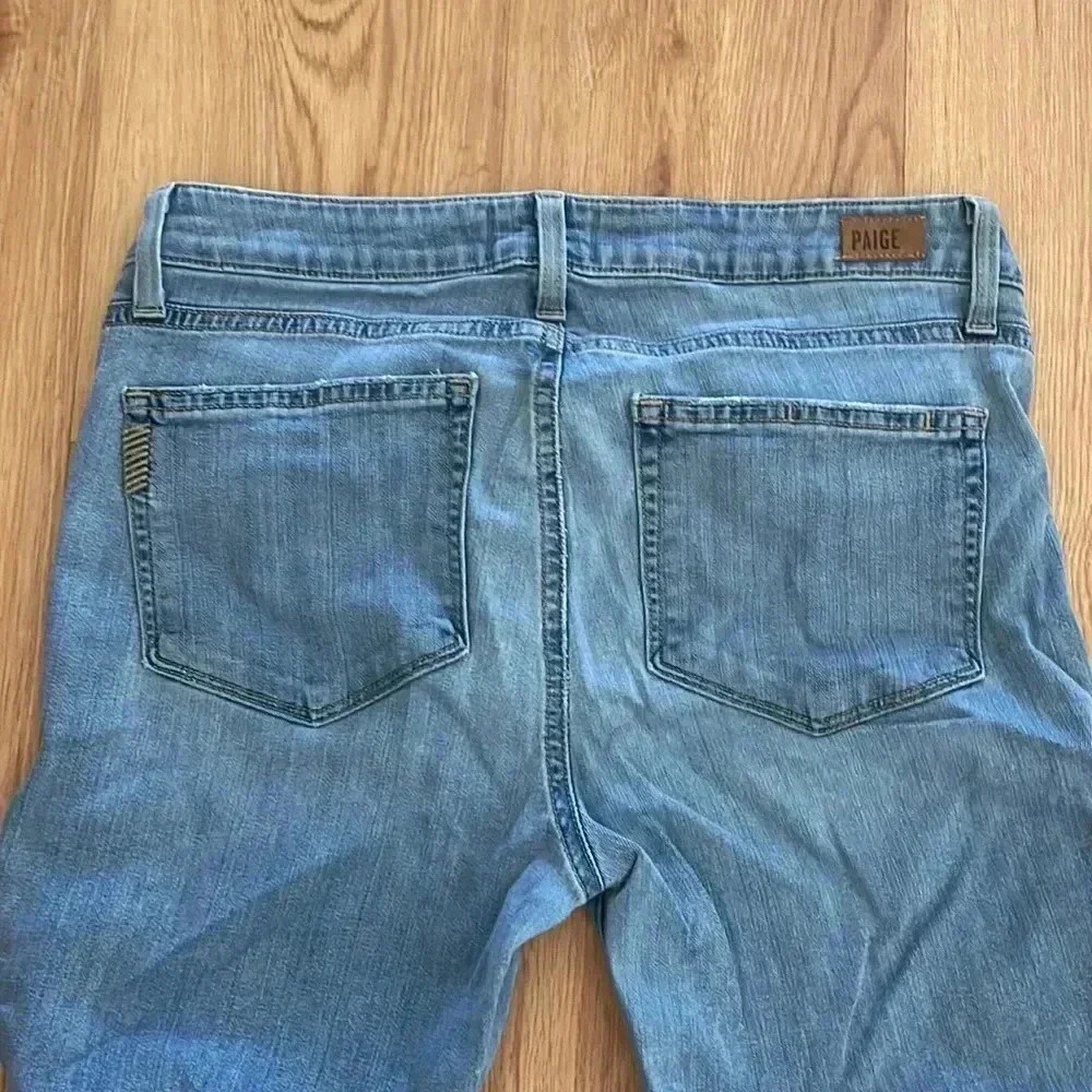 Distressed Lightwash PAIGE Verdugo Ankle Jeans - Picture 4 of 5